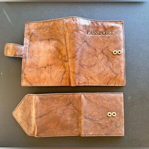 Vintage Edward Harvey passport cover with envelope card case. Brown color.
